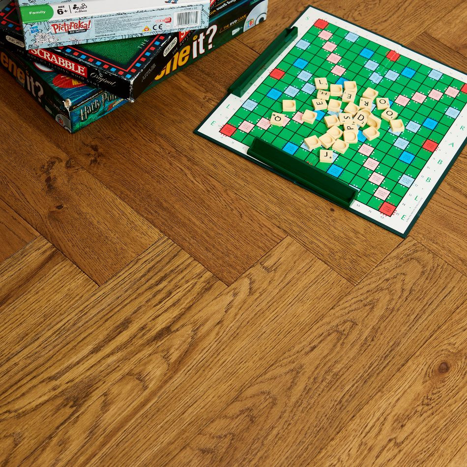 Artisan Flooring Chatsworth Brushed/Distressed/Cognac Stained/UV Oiled Multi-Ply Oak