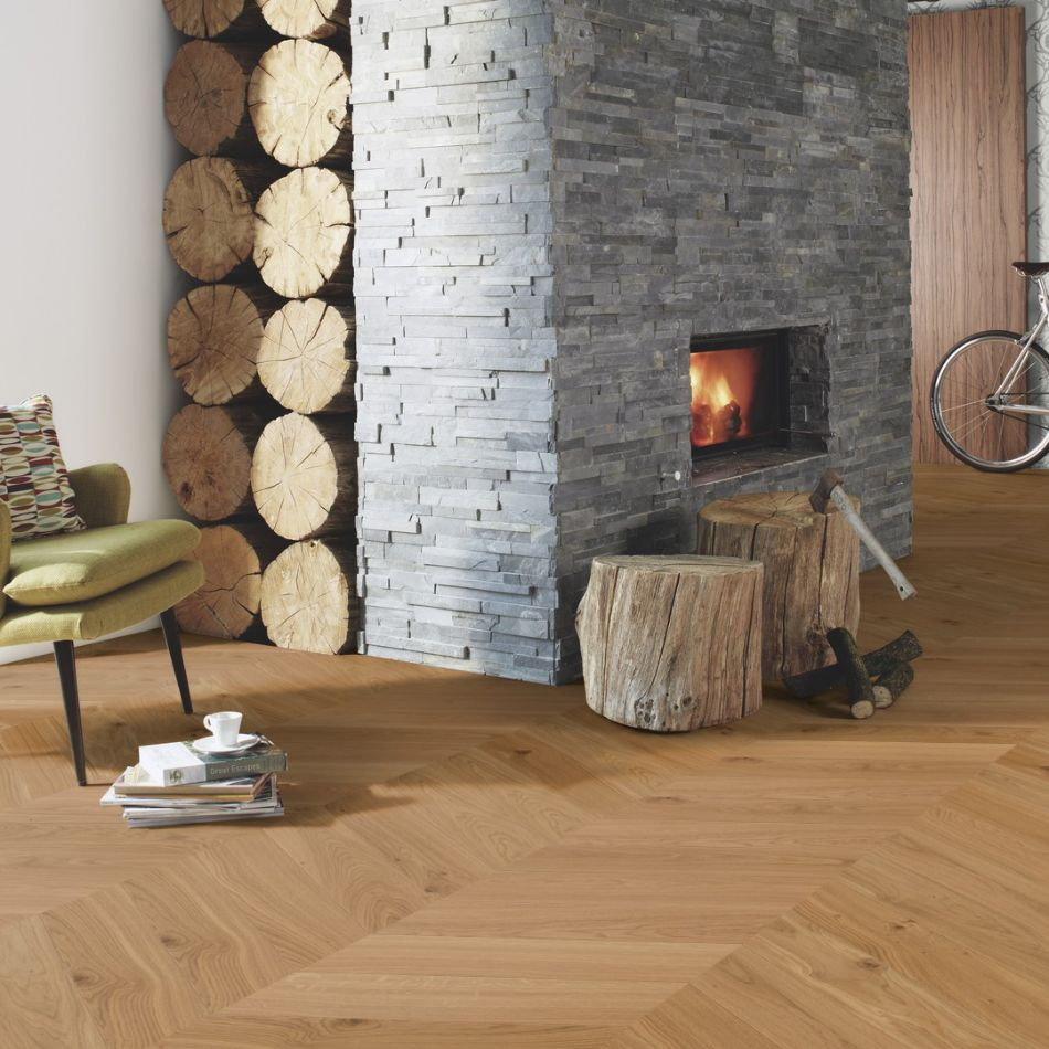 Artisan Flooring - Chevron Brushed Live Natural Oak Animoso